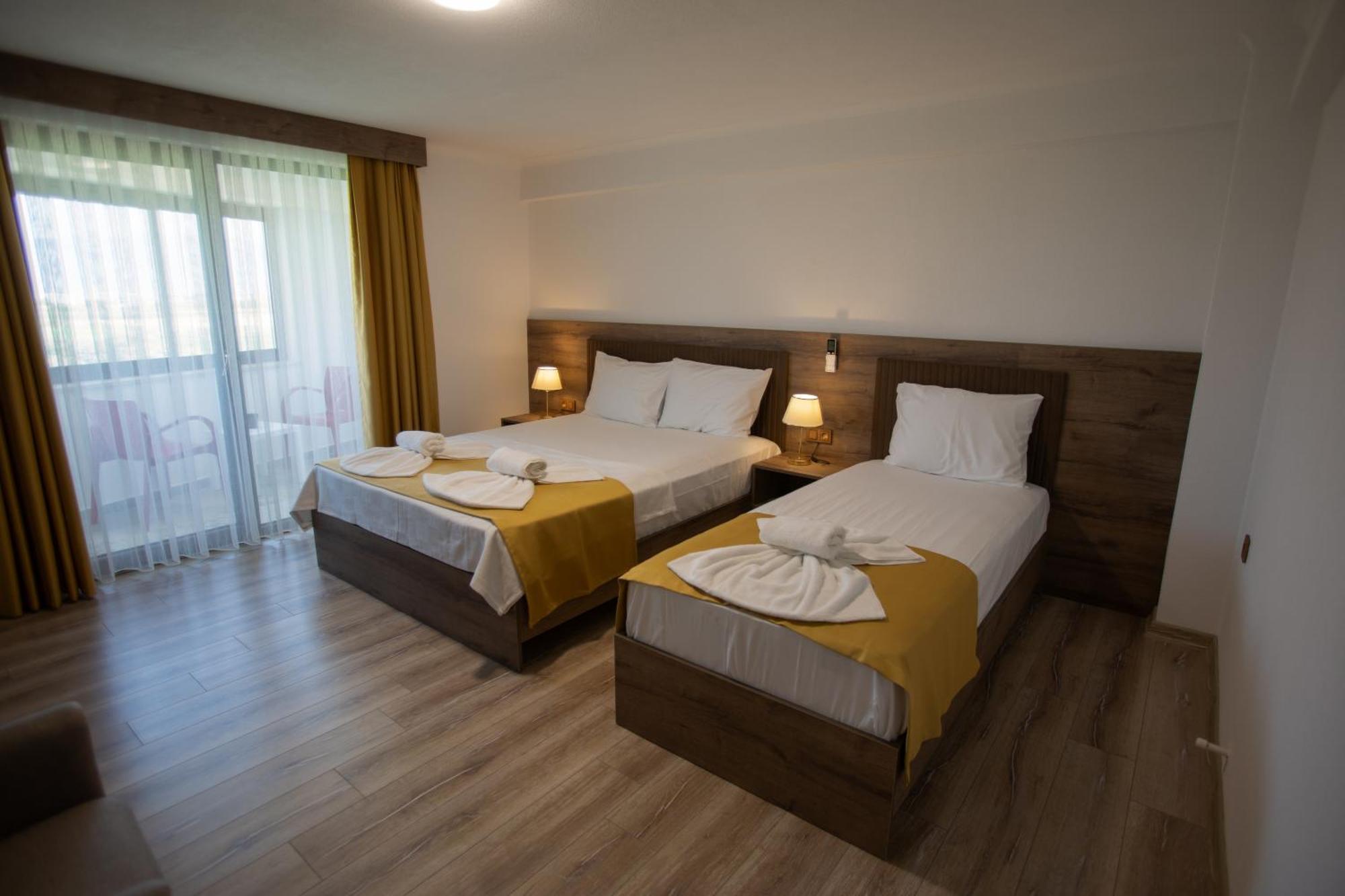 E87 Highway Otel Ören Exteriér fotografie