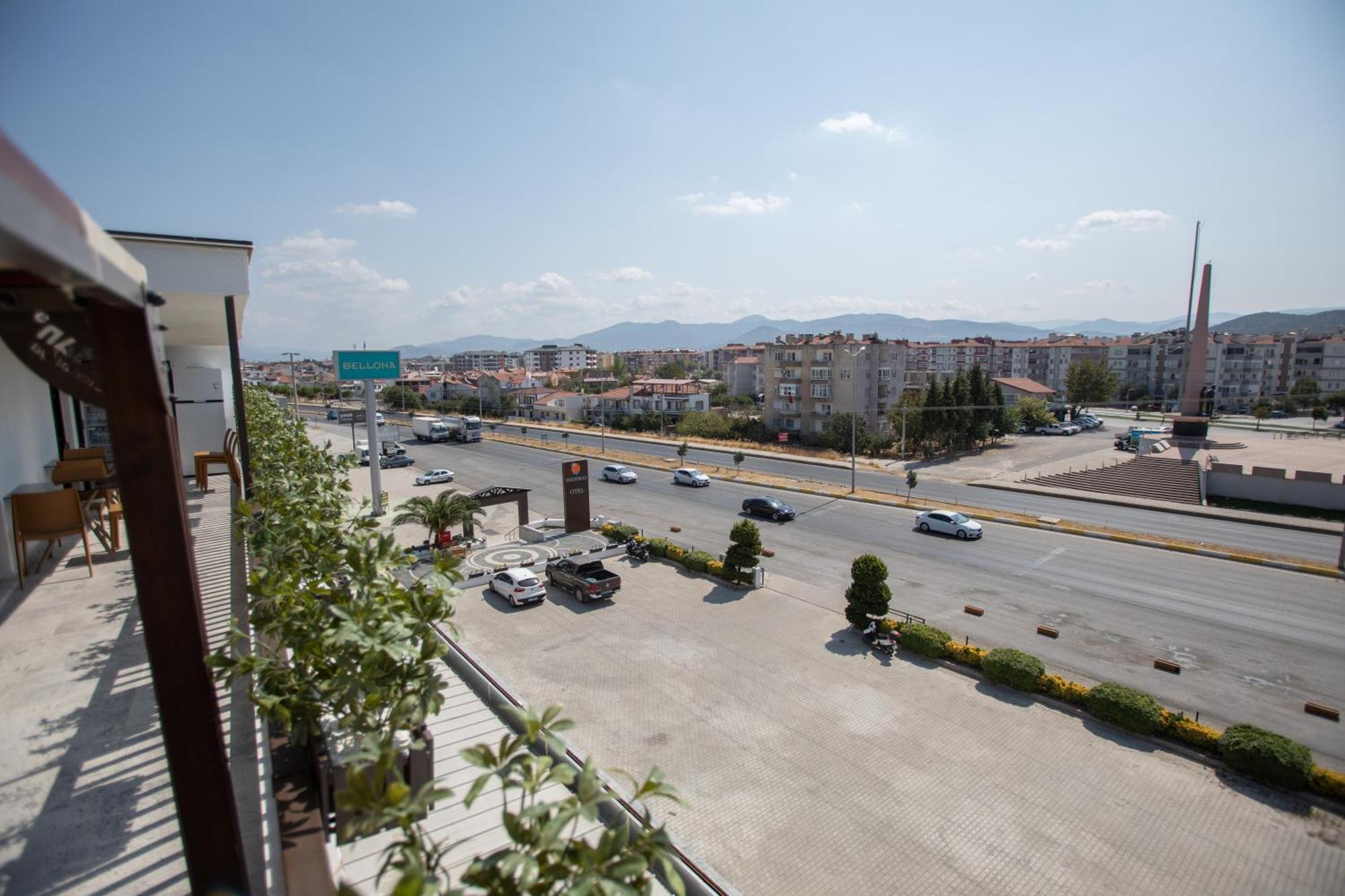 E87 Highway Otel Ören Exteriér fotografie